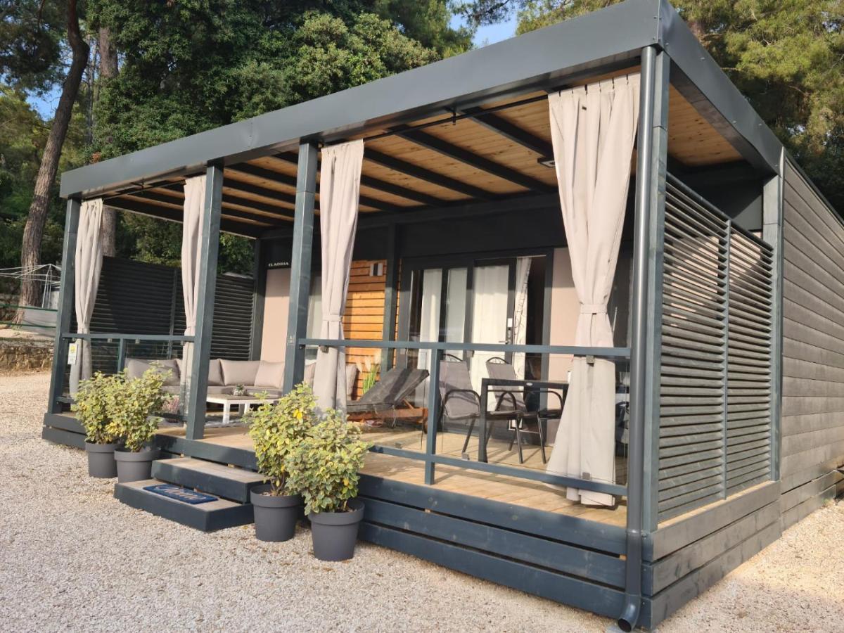 Hemy Casa - Lux Mobile Homes Rovinj Exterior foto